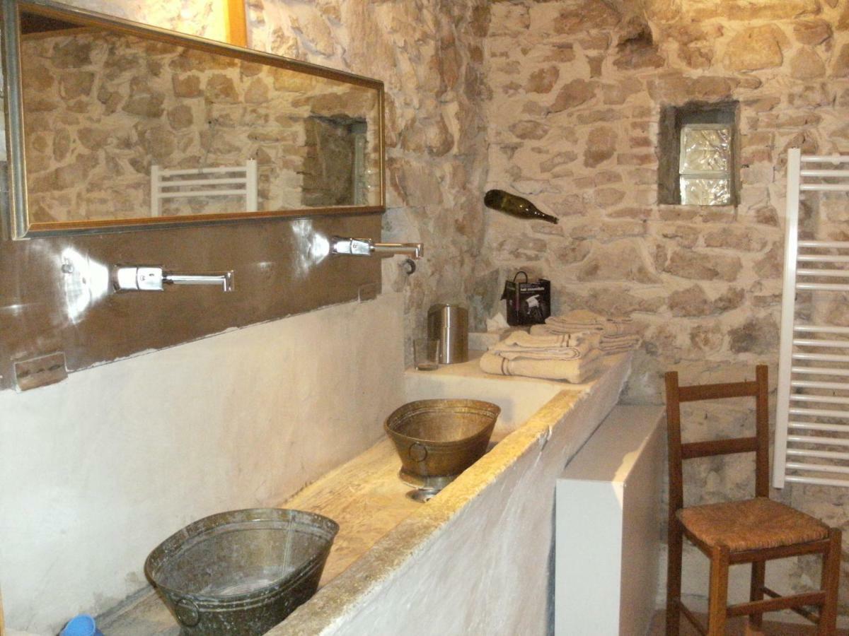 Domaine Chanoine Rambert Saint-Andre-d'Olerargues Dış mekan fotoğraf